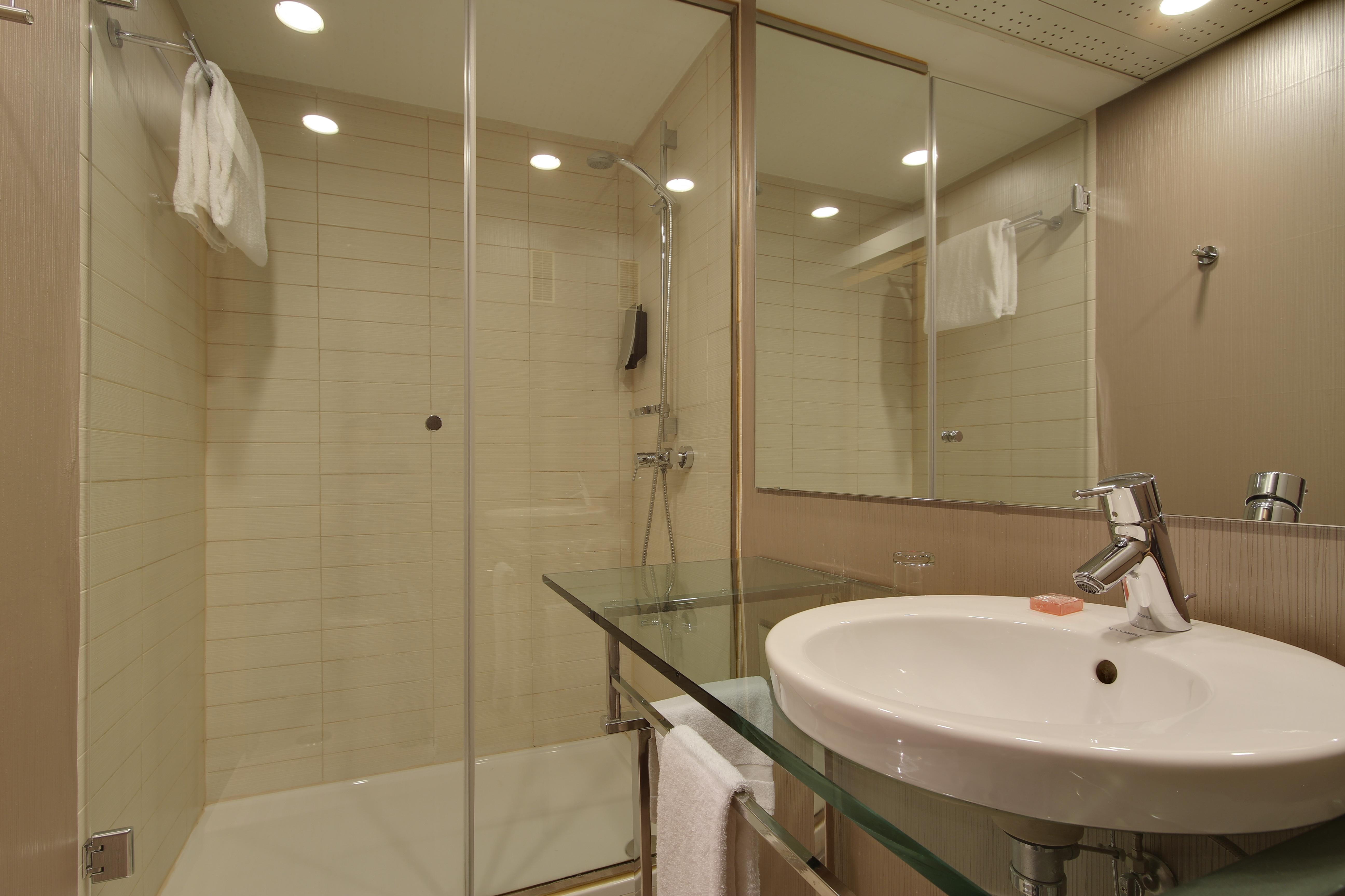 Rafaelhoteles Ventas (Adults Only) Madrid Extérieur photo