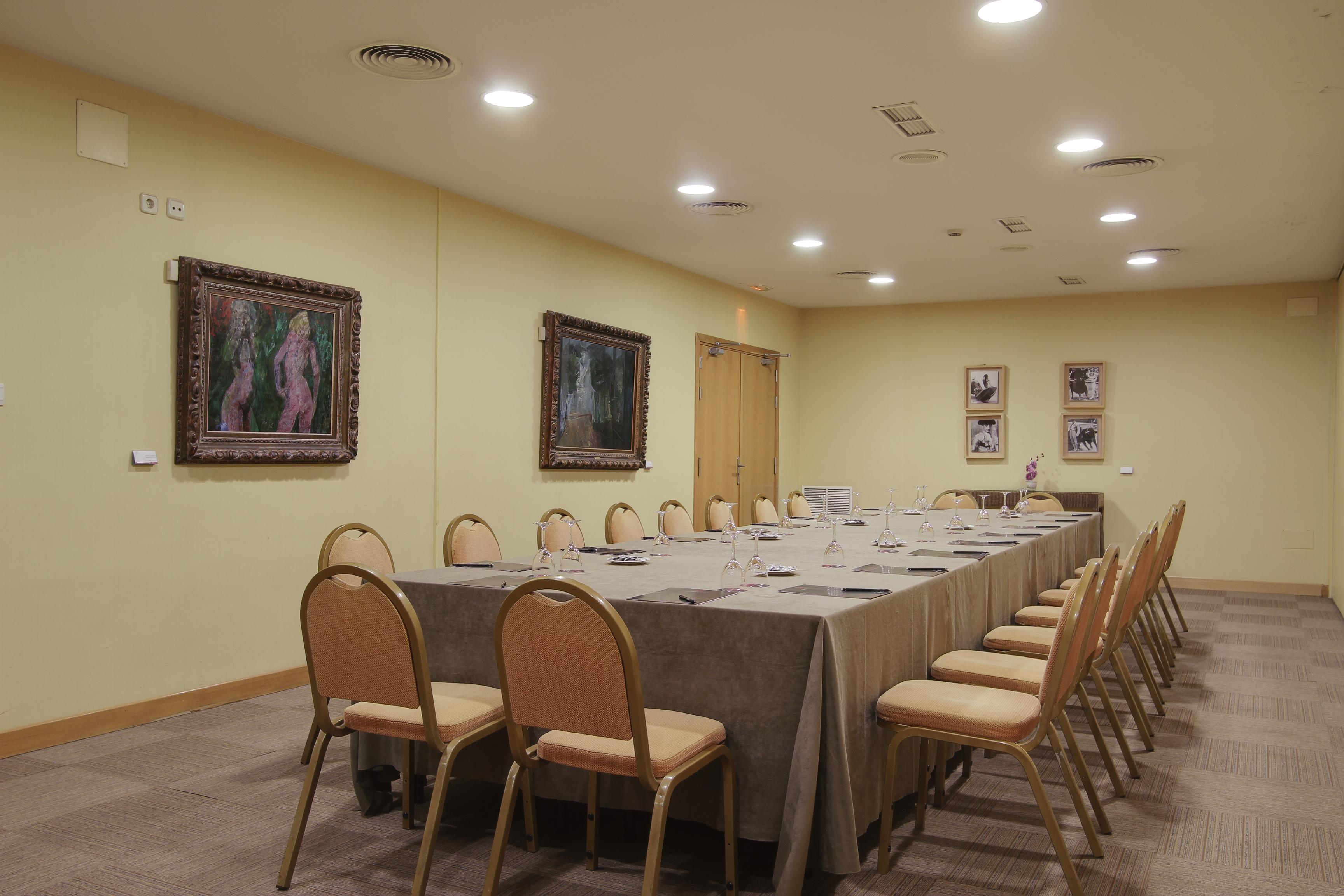 Rafaelhoteles Ventas (Adults Only) Madrid Extérieur photo