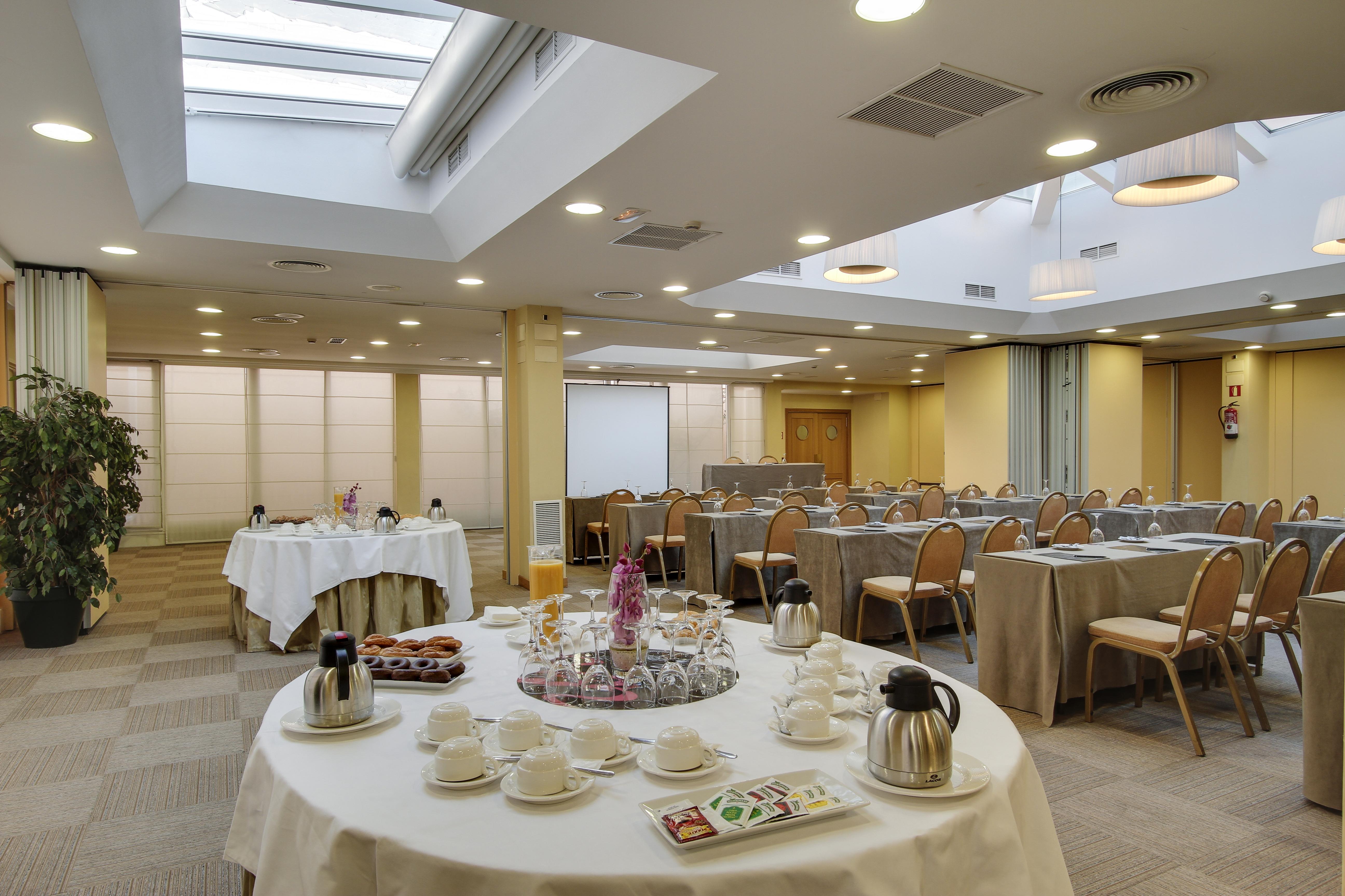 Rafaelhoteles Ventas (Adults Only) Madrid Extérieur photo