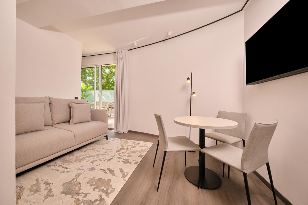 Rafaelhoteles Ventas (Adults Only) Madrid Extérieur photo