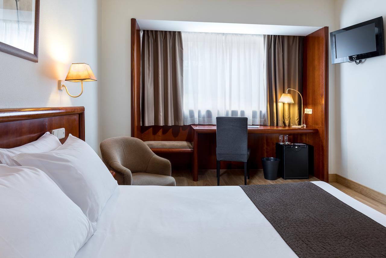Rafaelhoteles Ventas (Adults Only) Madrid Extérieur photo